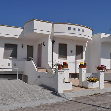 Villetta Frontemare Alliste Exterior foto